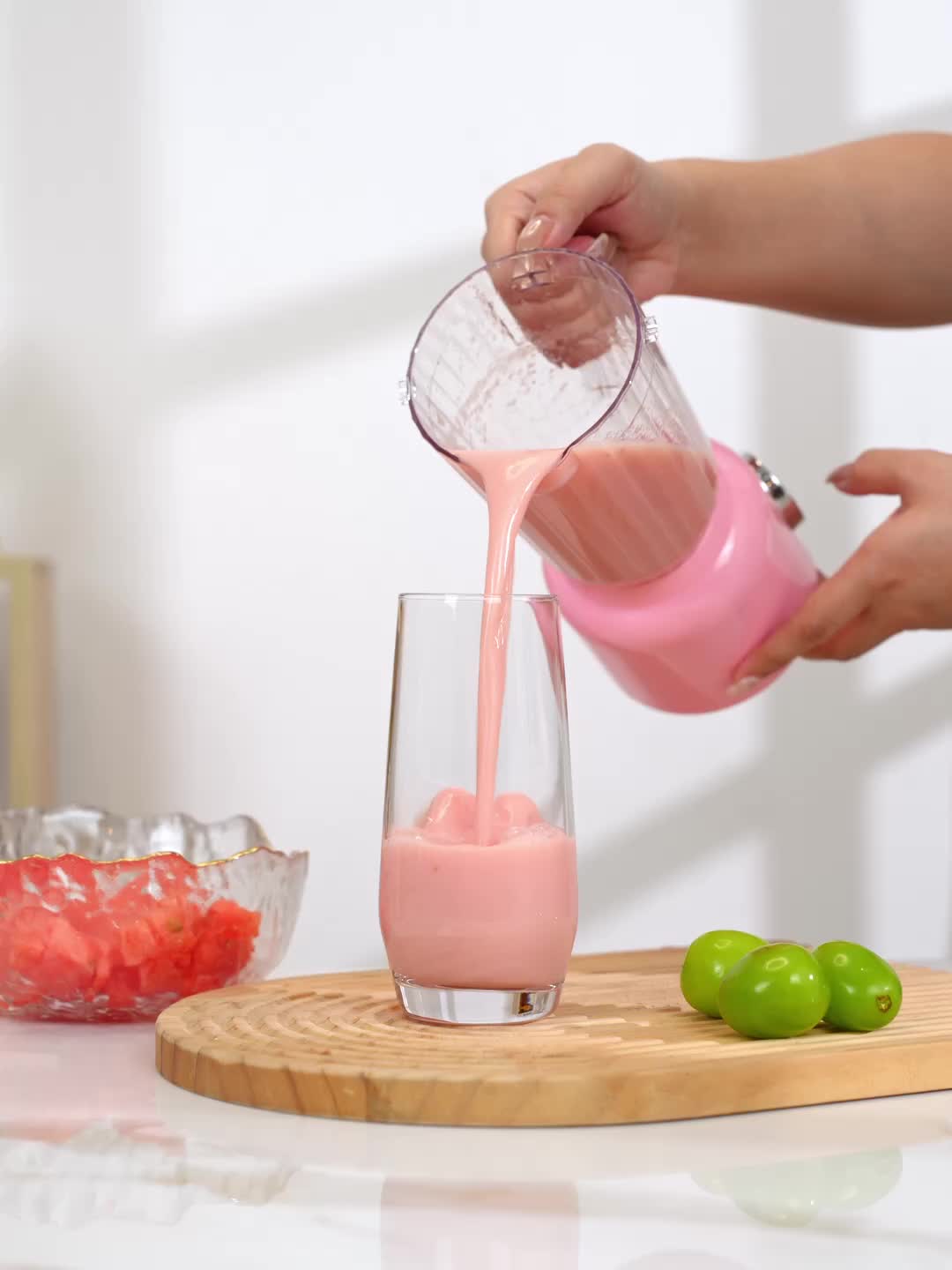 🔋 USB Rechargeable Juicer 📱 Digital Display Juicer 🍓 Mini Portable Blender